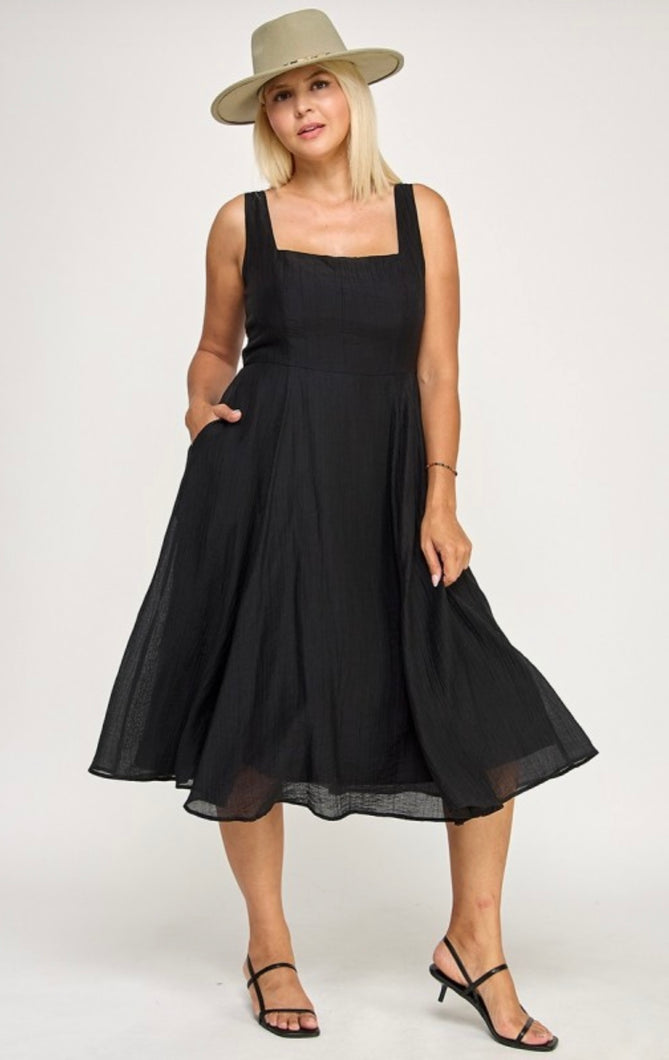 Solid flowy straps pocket dress