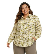 Load image into Gallery viewer, Animal print buttons collar Shirt