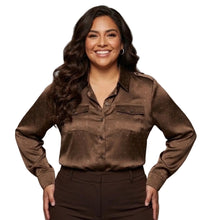 Load image into Gallery viewer, Tiny studs long sleeve satin collar shirt